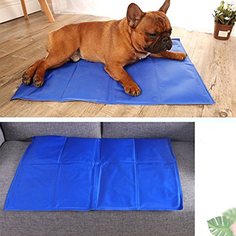Waterproof cooling gel mat for crates and cars