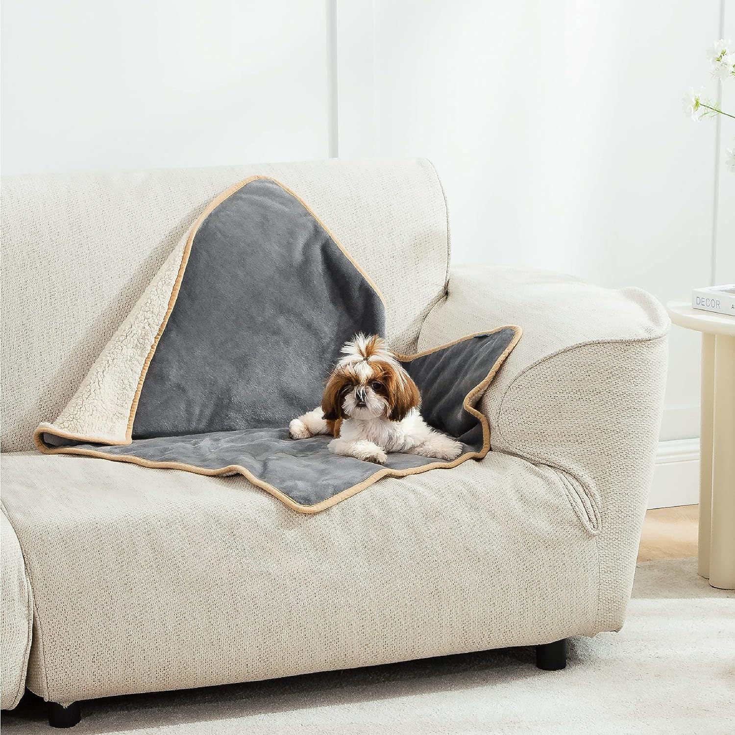 Waterproof sherpa pet blanket warm sofa and car protector