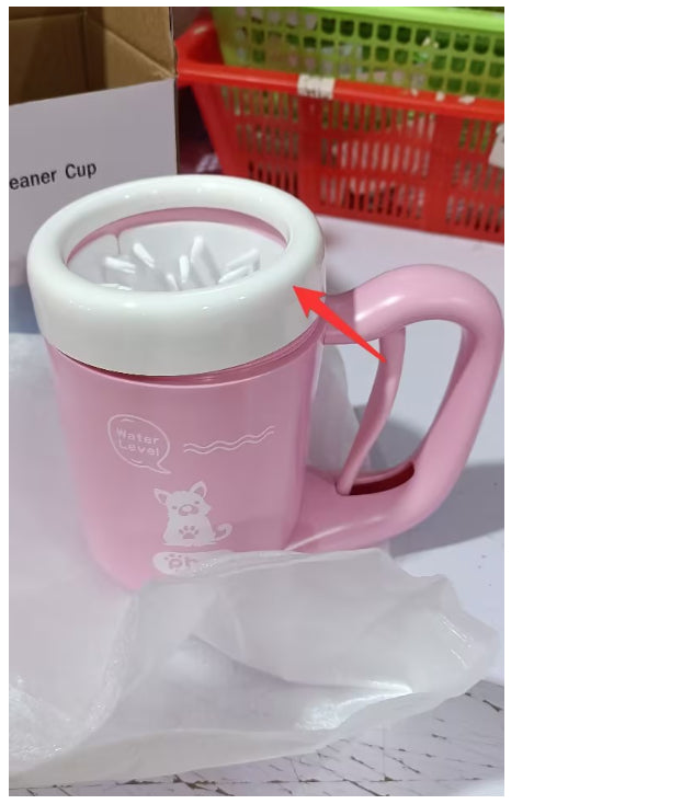 Portable muddy paw cleaner for dogs and cats