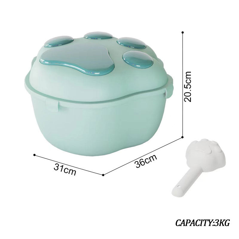 Green kibble storage container with moisture-proof lid