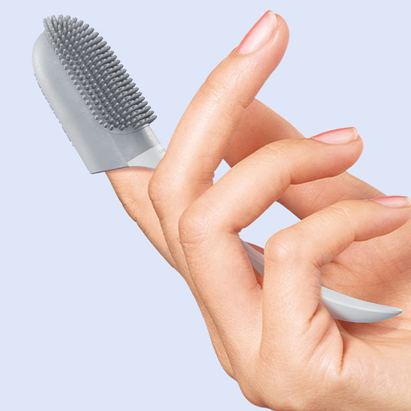 Reusable silicone finger toothbrush for cats and dogs