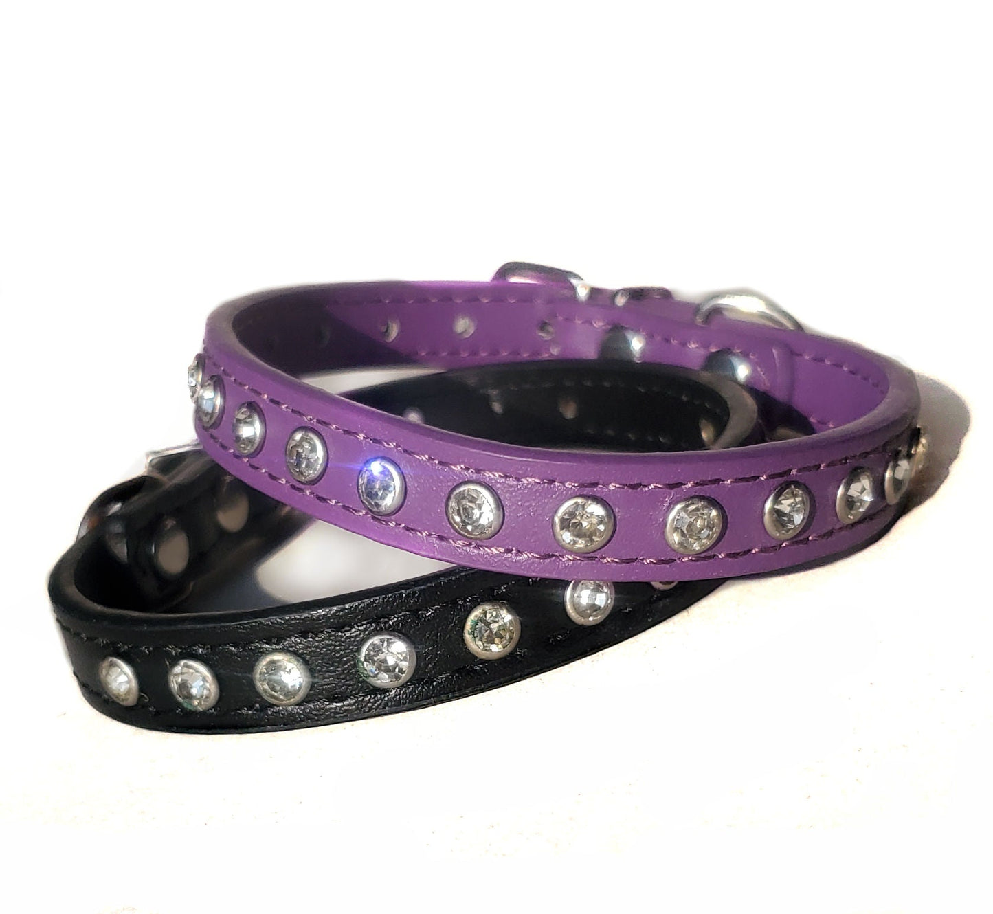 Royalty crystal dog collar detail